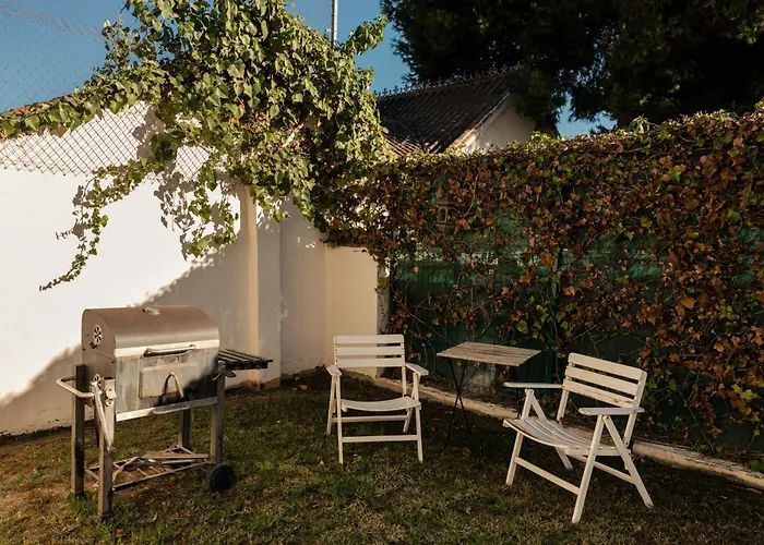 Agradable Casa Con Jardin Privado
