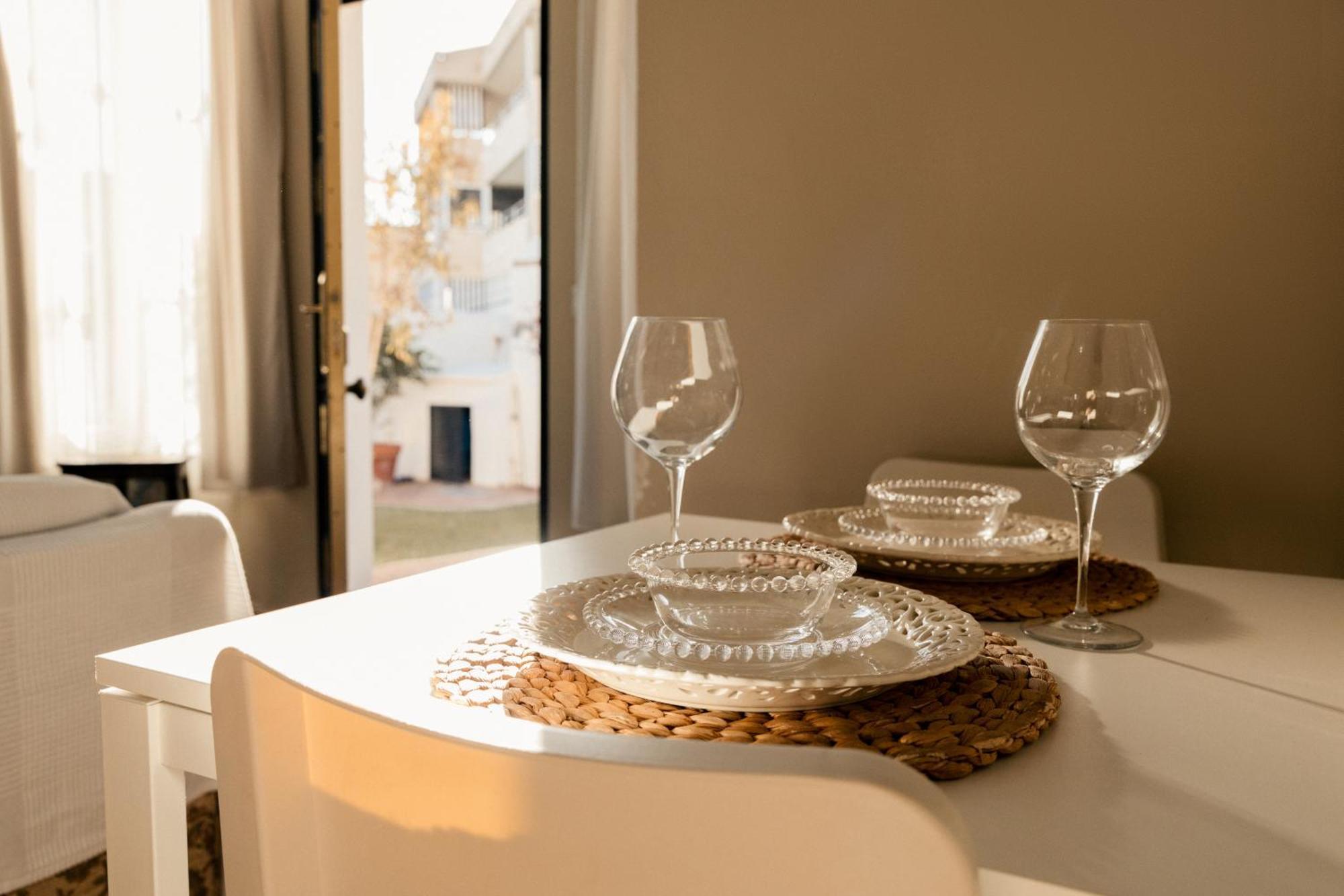 Hébergement de vacances Agradable Casa Con Jardin Privado *
